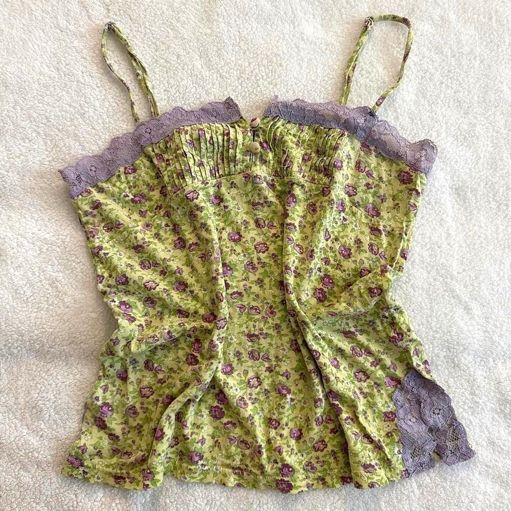adorable playground prep Green & purple floral lace trim tank top